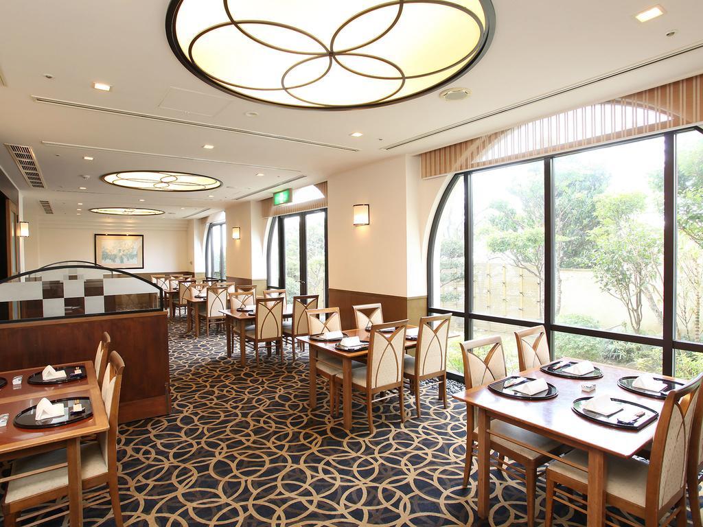 Hotel Nikko Alivila Yomitan Exterior foto Restaurant