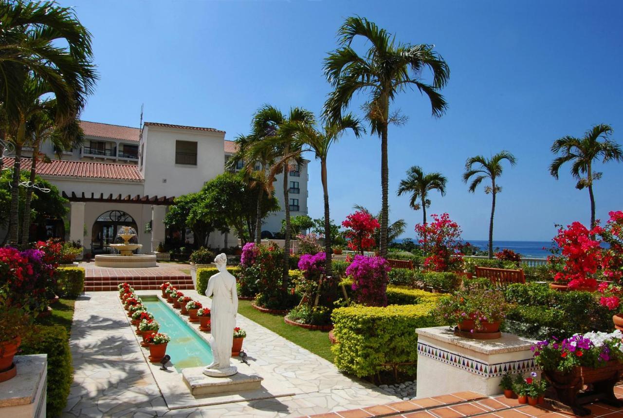 Hotel Nikko Alivila Yomitan Exterior foto Boca Raton Resort